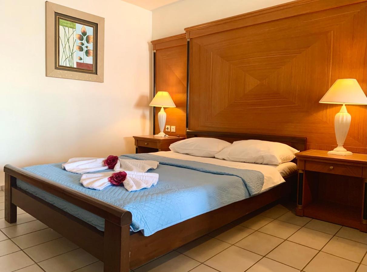 The Blue Apartments Hersonissos  Ngoại thất bức ảnh