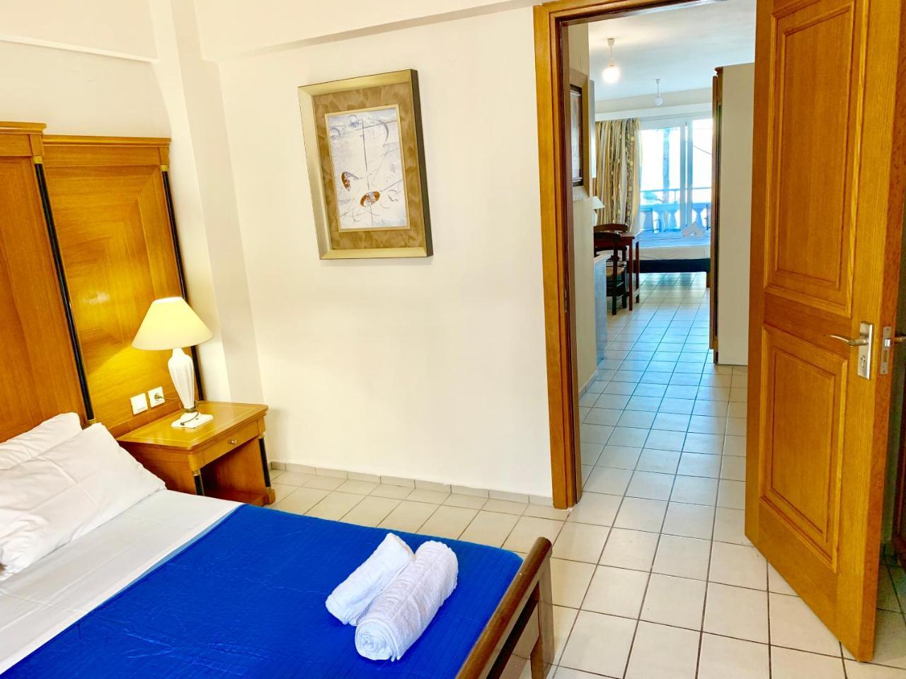 The Blue Apartments Hersonissos  Ngoại thất bức ảnh